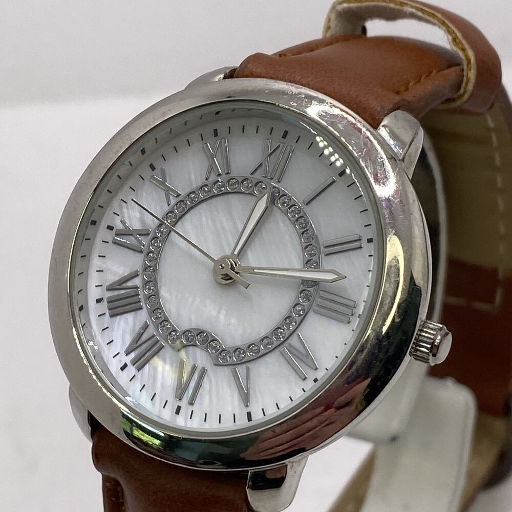 Vintage Womens Silver Tone Watch Quartz Fashion Works New Battery
